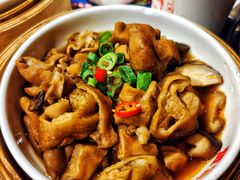 -喜悦小串丹东小黄牛海鲜烧烤大排档(民主广场店)