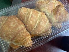 杏仁羊角-红宝石·鲜奶小方·海派西点房(南丹店)