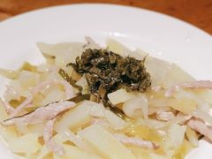 洋山芋榨菜肉丝-沪西老弄堂面馆(定西路店)