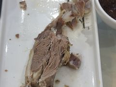 -三江源美食城
