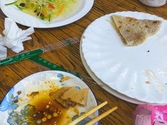 -溢心园香河肉饼总店