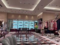 -Gucci(重庆IFS店)