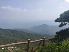 -罗田薄刀峰风景区