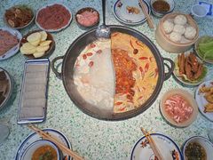 -鸿姐老火锅(疁城新天地店)