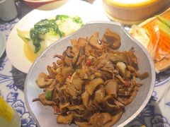 -卢大鲜鱼头捞饭(美利广场店)