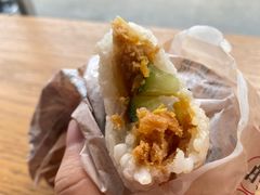 金沙咸蛋黄肉酥饭团-肯德基(成山路地铁站店)