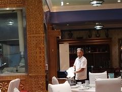 -伊带伊路新疆美食府(呼家楼店)