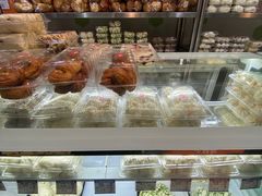 -白玉兰食品(中山公园龙之梦店)