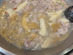 -老来福·非遗酸汤兔(凯旋路店)