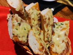 蒜香面包-申德勒加油站餐厅(三里屯北小街店)