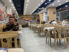 大堂-江城燕子大排档(江汉路步行街店)