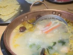 -洱火云南酸菜牛肉火锅(石景山当代商城店)