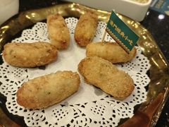 -一哥澳门豆捞 · 十七年经典澳门火锅(四季天地店)