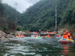 -安吉龙王山峡谷漂流