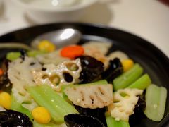 翠芹云耳炒藕片-金苑海鲜酒家(来魅力店)