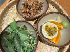 -野山舂·贵州现舂酸汤火锅(鸿通城店)