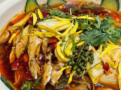 -龙悦湾酒家·八阵鱼生·渔人码头店