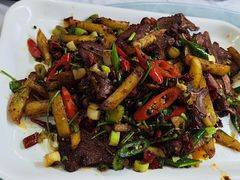-余家庄肥肠鱼地方汤锅(银杏大道店)