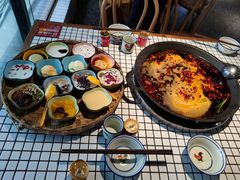 九宫格红汤锅-董眼镜火锅(洪崖洞总店)