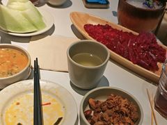 -左庭右院鲜牛肉火锅(金山万达店)
