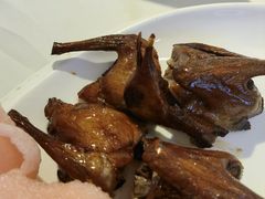 脆皮乳鸽-潮福城大酒楼·潮味粤品·港式点心(湖滨北路店)