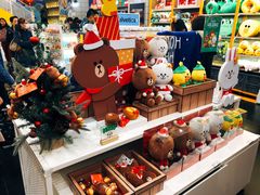 -LINE FRIENDS Garosu-gil Flagship Store