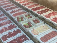 -来龍儿鲜切牛肉自助老火锅