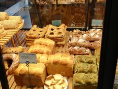 -Dough&Joe团憩(瑞虹天地月亮湾店)