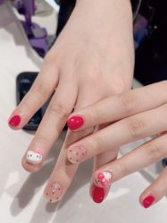 -丽心自助美甲美睫