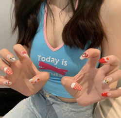-七月美睫 美甲