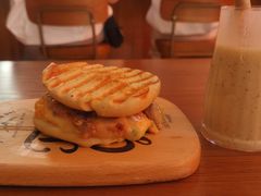 -Catch Bagel(芳草地店)