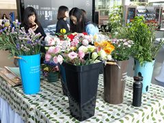 -天津波士信达奔驰4S店(卫津南路店)