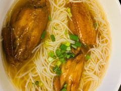 豉油鸡翅面-八爷茶餐厅