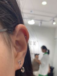 -艺耳美专业穿耳洞打耳洞穿孔