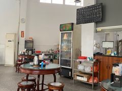 -容里煲仔饭(利丰北路店)