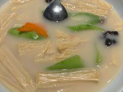 -汤城小厨•粤菜•靓汤(苏州街店)