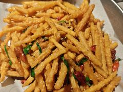 -巴厘龙虾·榜首油焖大虾(音乐学院·沿江酒馆店)