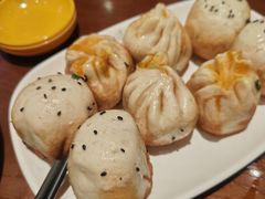 鲜肉加蟹黄生煎包-大壶春(四川中路店)