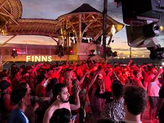 -FINNS Beach Club