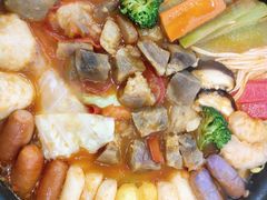 泡菜牛肉芝士部队火锅-禾谷韩餐(热带海洋学院店)