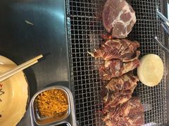 -马路牙子烧烤音乐酒馆(望京店)