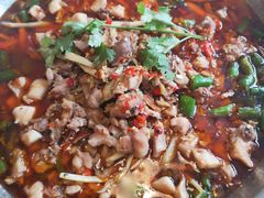 -兔行天下-鸿鹤鲜锅兔(中海国际店)