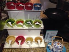 -华邑酒店·鲜艳全日自助餐厅
