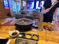 -金刚山黑牛炭火自助烤肉(西大望路店)