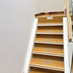 -康美贞·痘肌养护管理中心