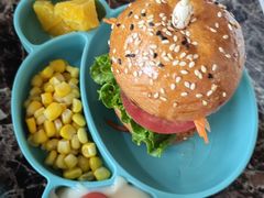 牛肉汉堡儿童餐-Lets burger非常汉堡·环球风味(蓝色港湾店)