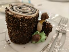 招牌树根蛋糕-莫斯科餐厅