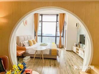 机缘巧合看到了臻爱月子中心，本着了解一下的心态