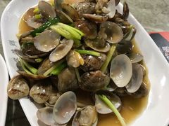 -四川小胡子海鲜(丁村万人海鲜广场店)