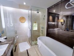 -青岛海尔洲际酒店